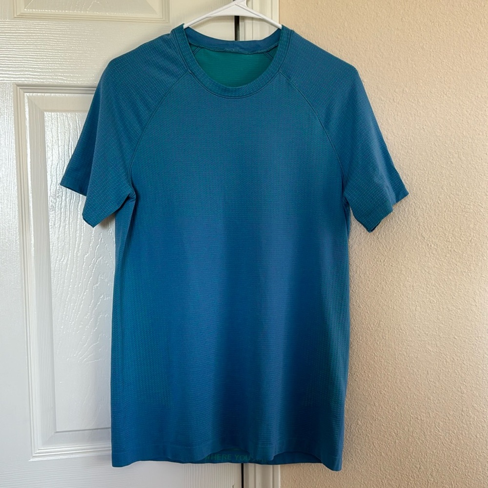 Lululemon - Metal Vent Tech 2.0 SMALL